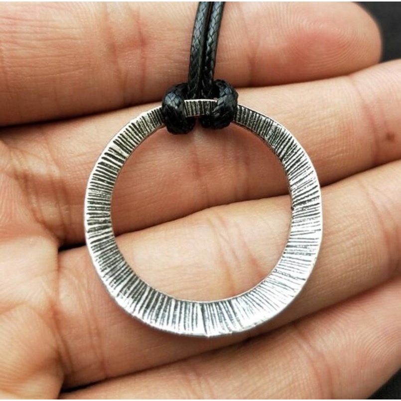 2022 Kalung Rantai Liontin Segitiga Motif Tulisan Rune Untuk Pria / Hadiah Valentine