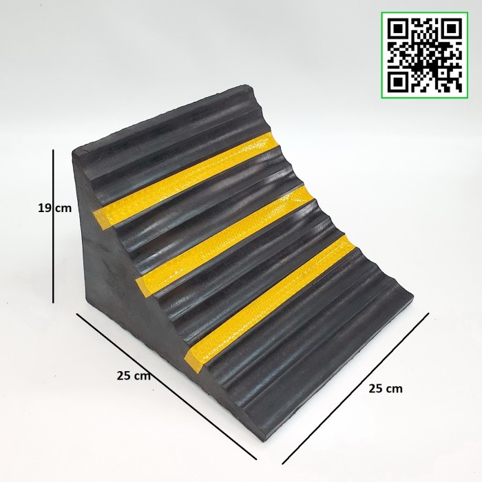 Penahan Roda Karet Wheel Chock Rubber Besar Ganjalan Ban Mobil Truck