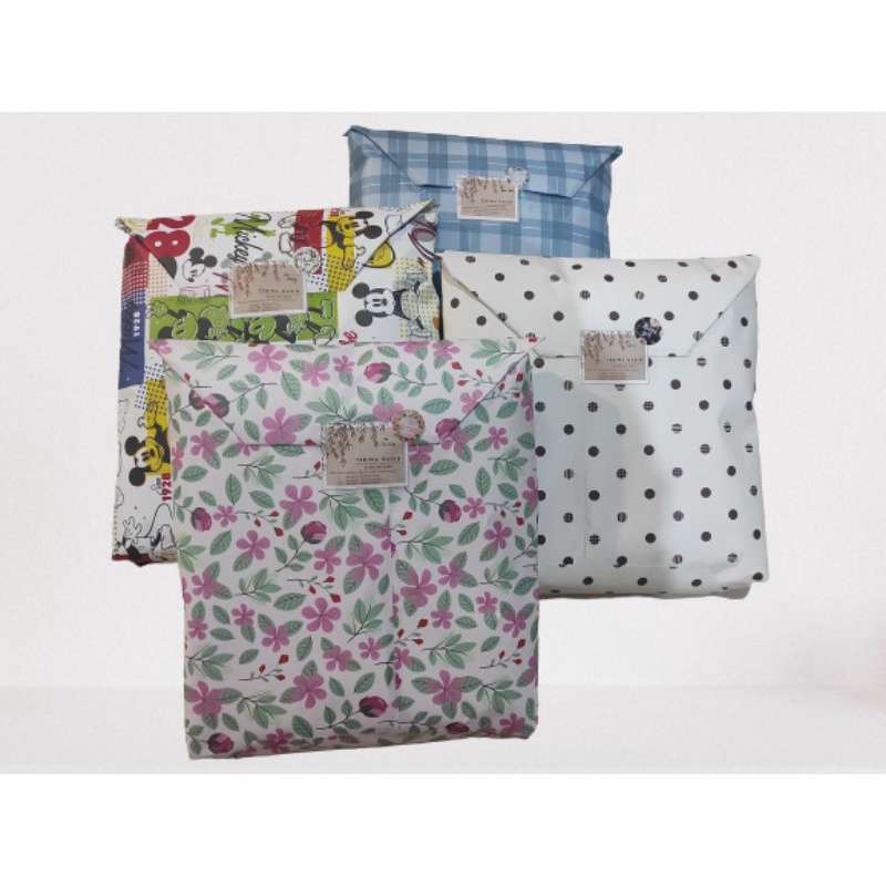 

Bungkus Kado Pelengkap Pesanan + Free Bubble Wrap 1 Lapisan