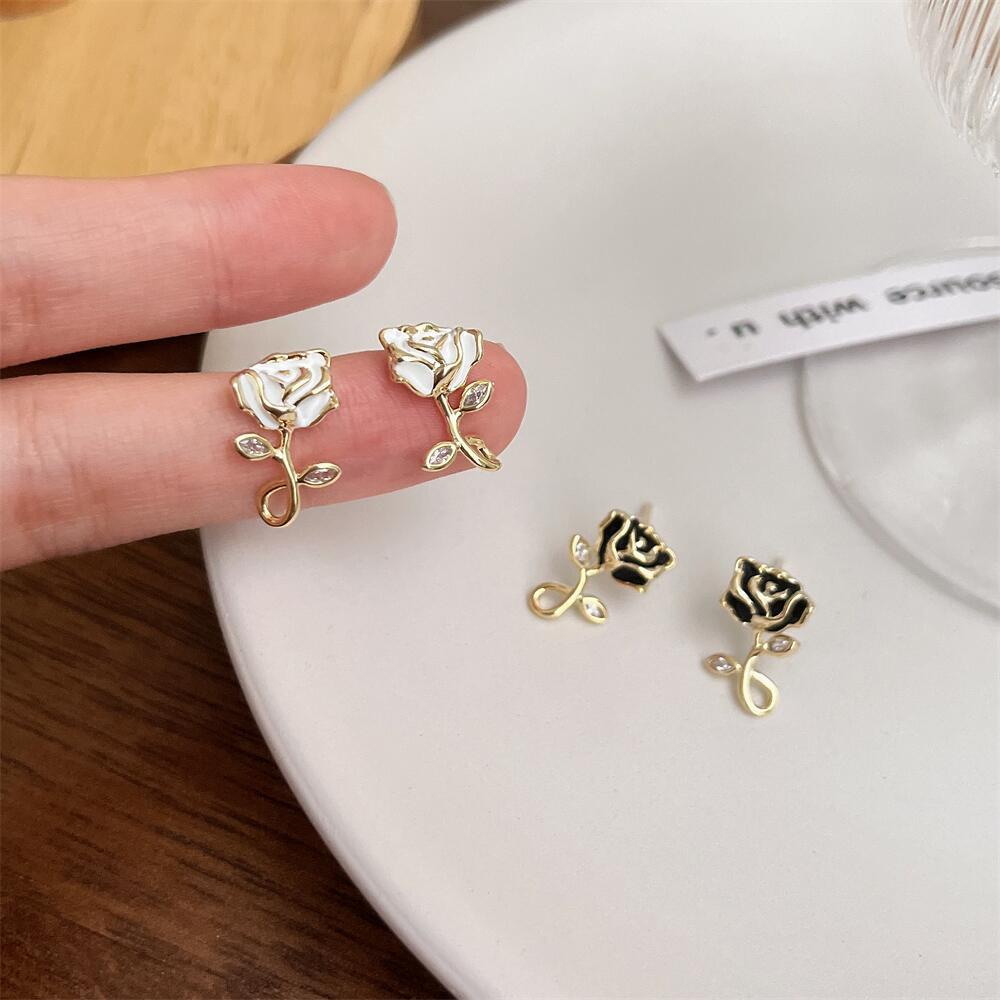 Anting Stud Desain Bunga Mawar Tulip Camellia Gaya Elegan Untuk Wanita