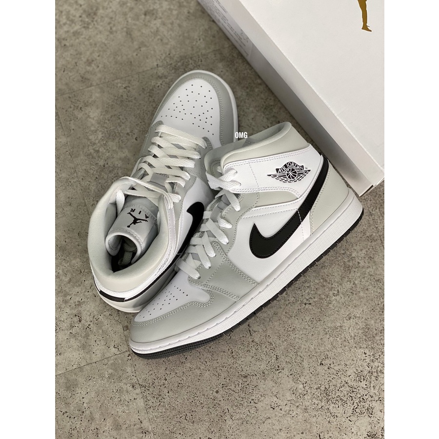 Air Jordan 1 Mid Light Smoke Grey (W)