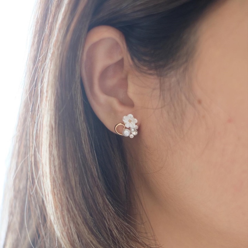 Ark.co - AMARANTHA white navy gold rosegold ; AMADEA flower earrings anting bunga