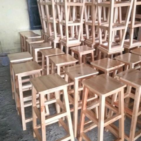 Kursi Bar Kayu Tinggi 75
