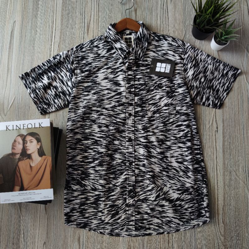 Kemeja Insight Original
