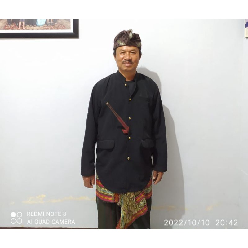 SET PEGON DEWASA BAJU ADAT SASAK LOMBOK UNTUK LAKI LAKI. KOMPLIT BAJU, KAIN DAN CAPUK
