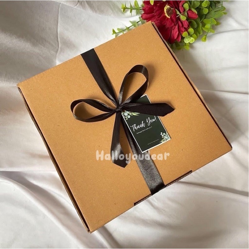 KADO GIFT BOX KEMEJA POLOS PUTIH COWOK