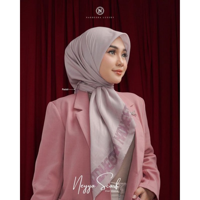 KERUDUNG SEGIEMPAT VOAL NEYYA SCARF BY NADHEERA LUXURY