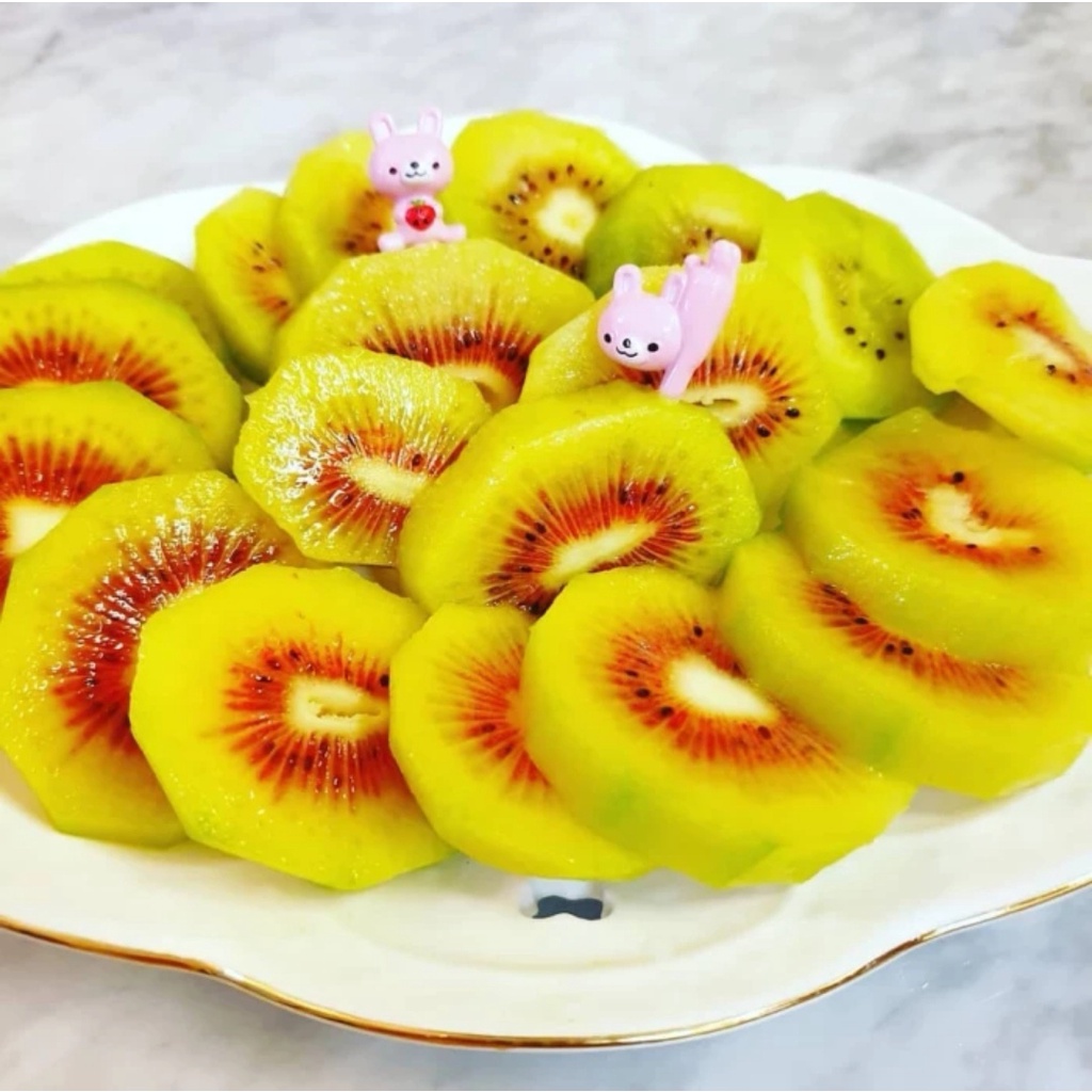 

Kiwi Merah Red Kiwi IMPORT 1 pack 400 gr