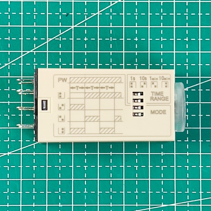 TIMER OMRON H3YN-2 8PIN 220VAC
