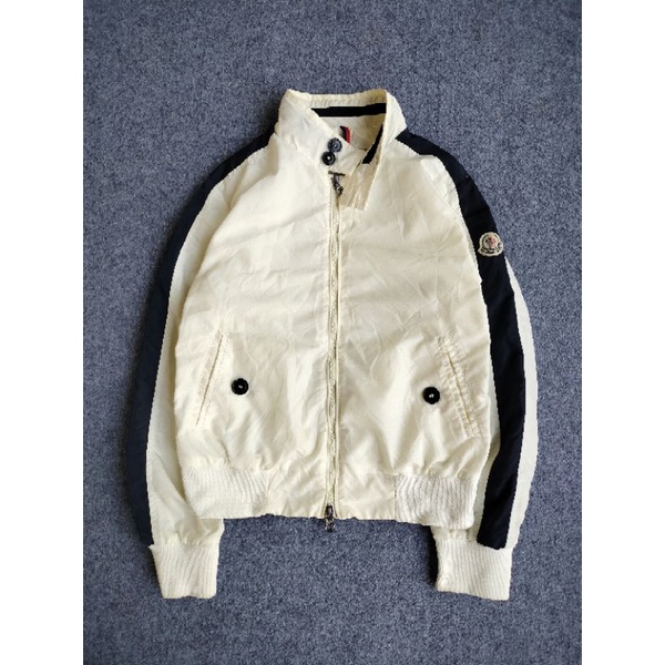 Jacket Moncler bekas original