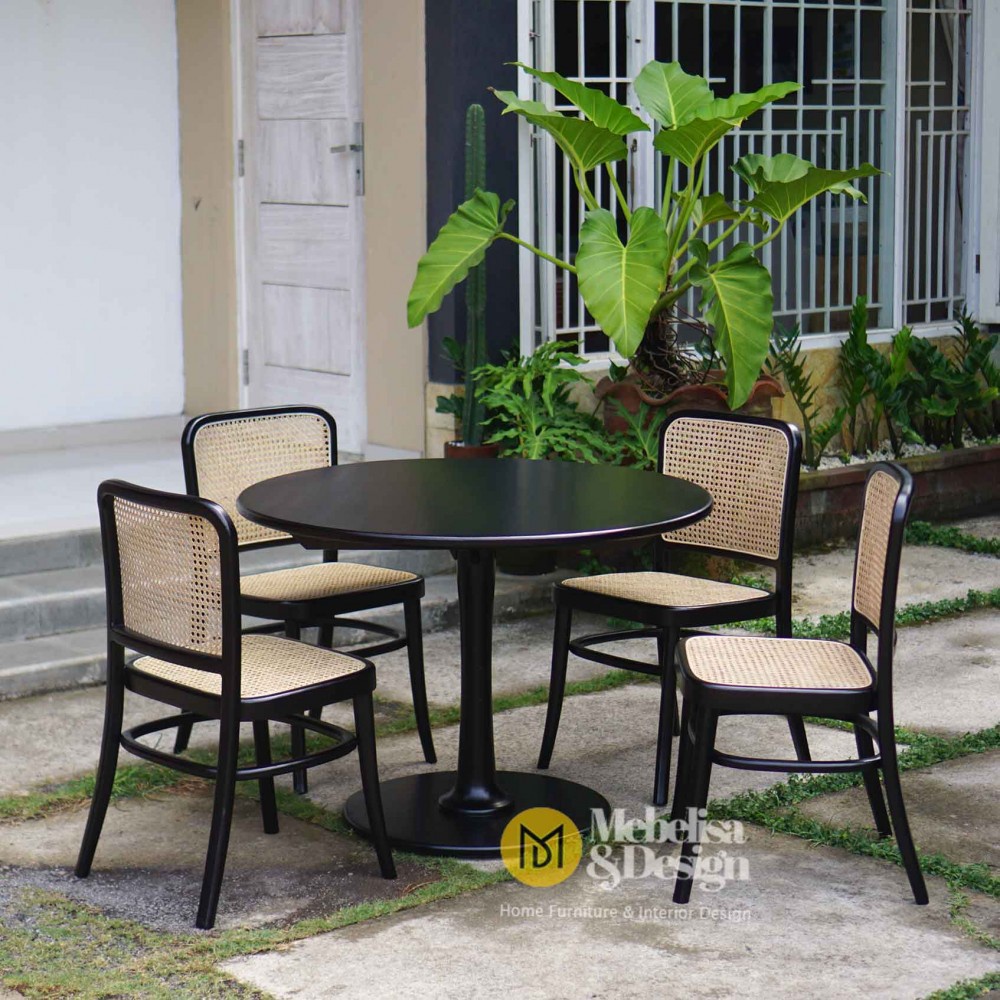 Set Meja Makan Cafe Bulat 4 Kursi Anyaman Rotan