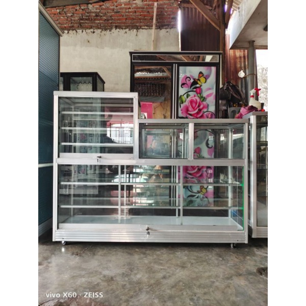 etalase 1,5 m plus etalase rokok
