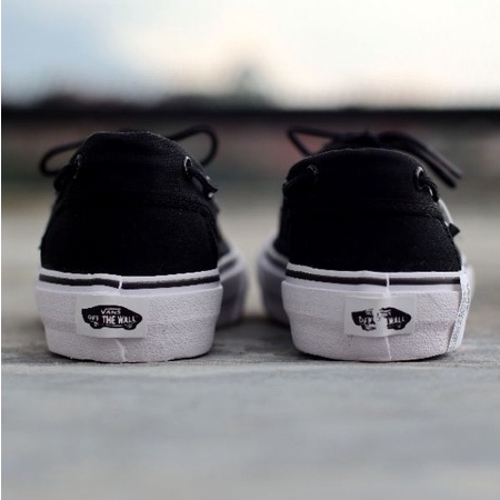 Limited Edition Zapato Black White Best Seller