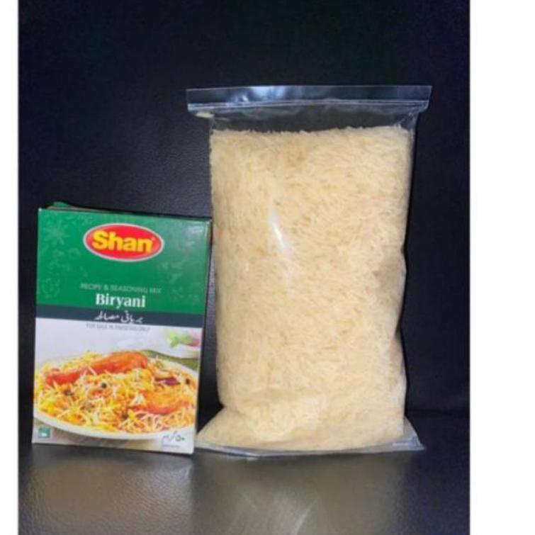 

Ready stok Paket beras basmati 1/2 KG + 1 kotak bumbu shan biryani 8FF