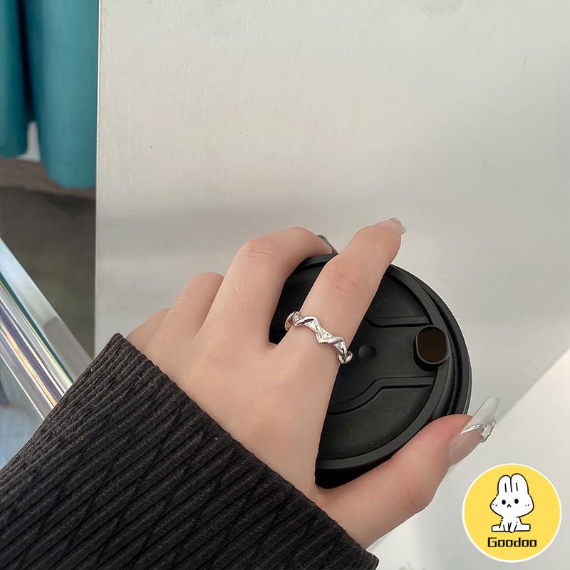 cincin Pembukaan bergelombang tidak teratur  cincin polos desain niche  cincin batu bulan yang modis dan indah -Doo