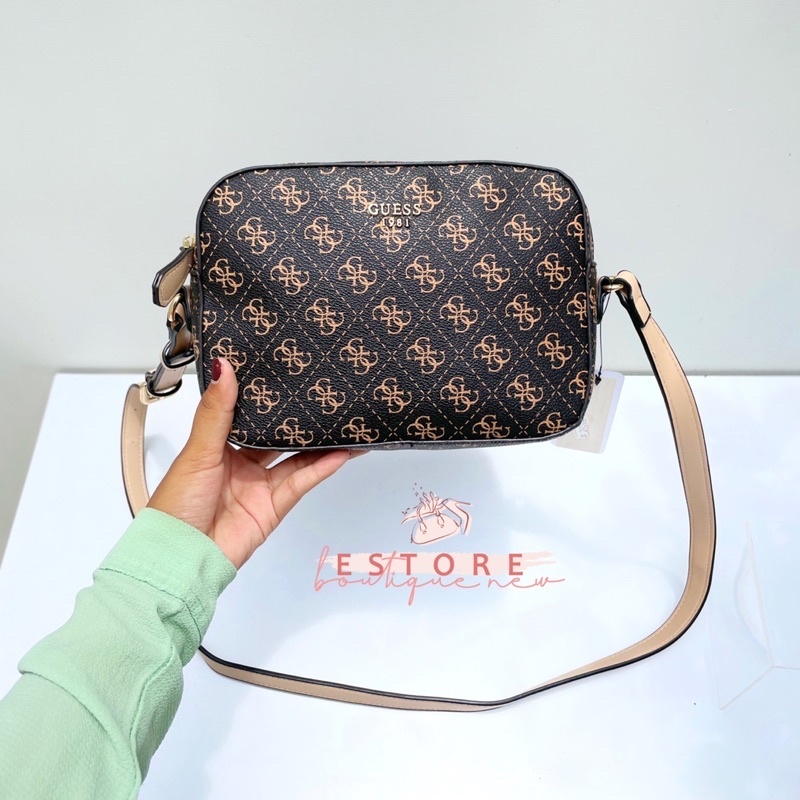 Gs Camryn Logo Signature Bag
