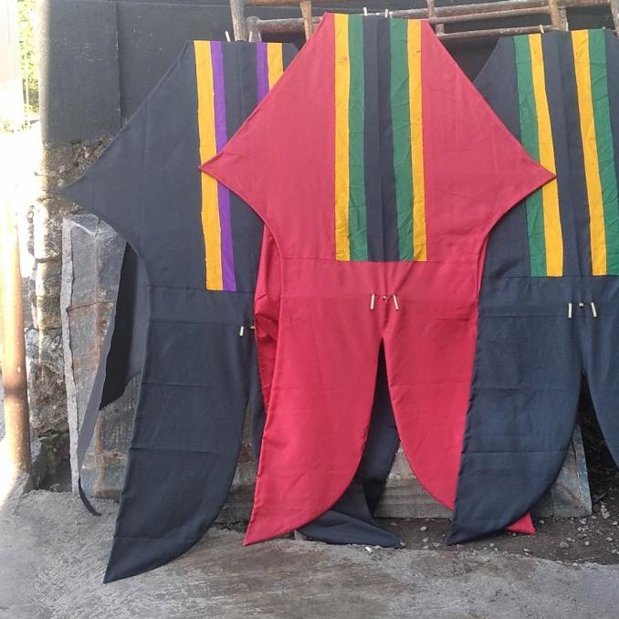 LAYANG LAYANG BEBEAN KAIN 1 METER ( KNOCKDOWN)