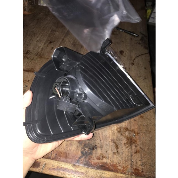 1 Buah Lampu Sen Sein Assy Toyota Kijang Kapsul Krista 2000 on