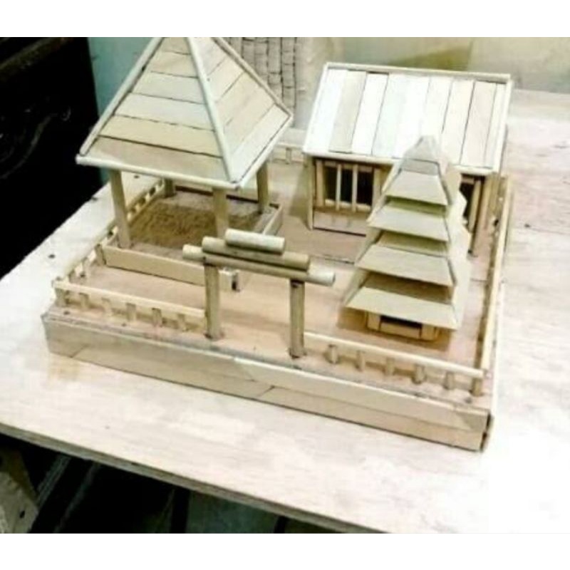 Rumah Adat Bali Dari Stik Es Krim - Homecare24