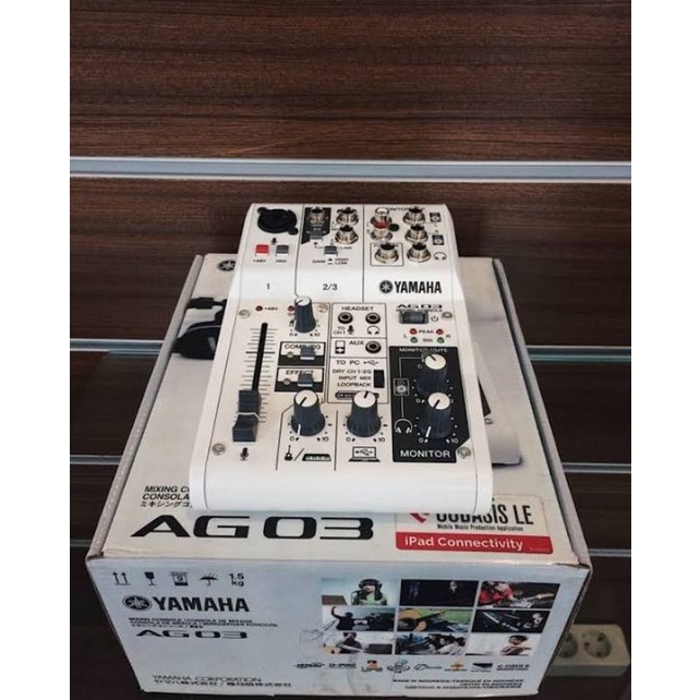 Mixer Audio Yamaha AG03 Original 100% (second like new)