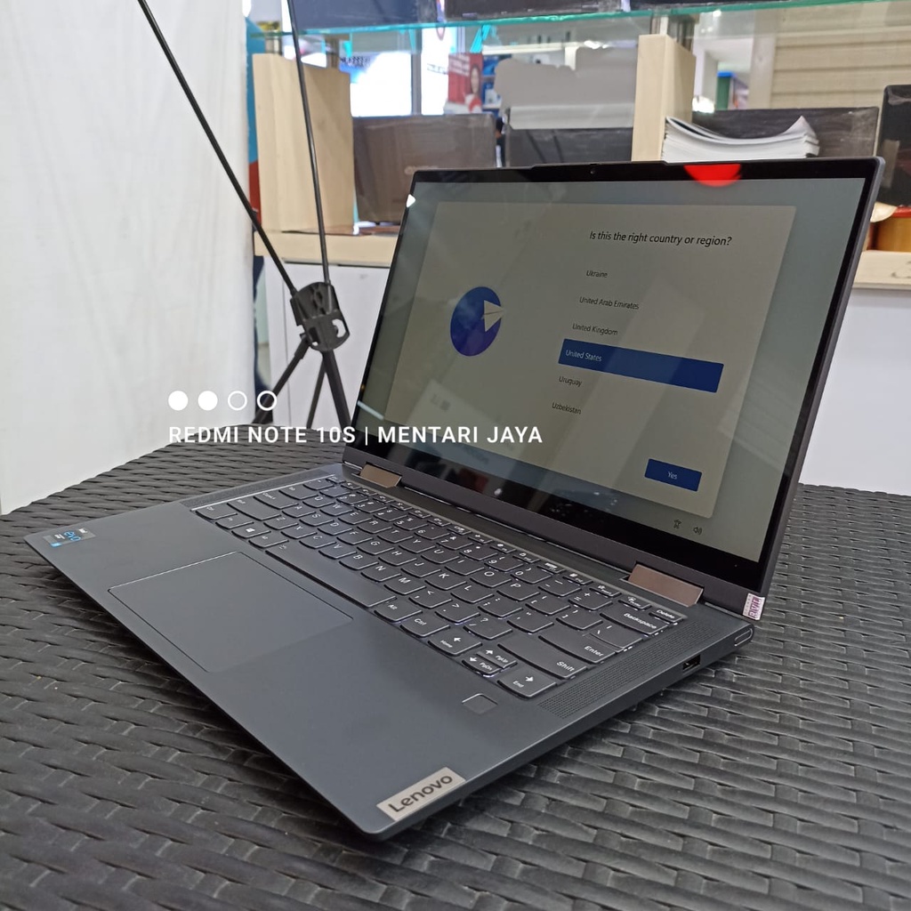 Lenovo Yoga 7i 14 FHD 2in1 Touchscreen i5 1135G7 12GB 512GB SSD IPS Intel Iris Xe Win10