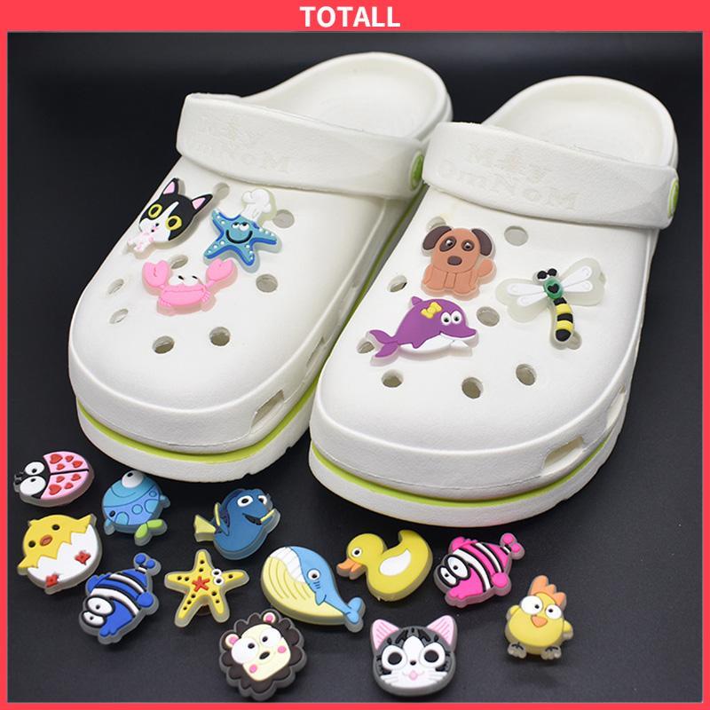 COD Akan Bersinar Crocs Pin Sandal Shoe Charms Jibbitz Decorate Lubang Sepatu Accessories Diy Dapat Dilepas Anak Hadiah Natal-Totall