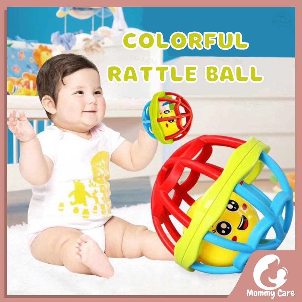 MOMMYCARE MAINAN BAYI BOLA PUTAR RATTLE TEETHER BAHAN PLASTIK LEMBUT DENGAN SUARA KERINCINGAN