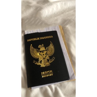 Sampul Paspor - Hitam Indonesia Berlogo Garuda Indonesia