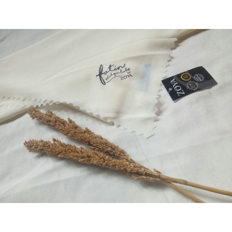 KERUDUNG SEGI EMPAT FATIN for ZOYA