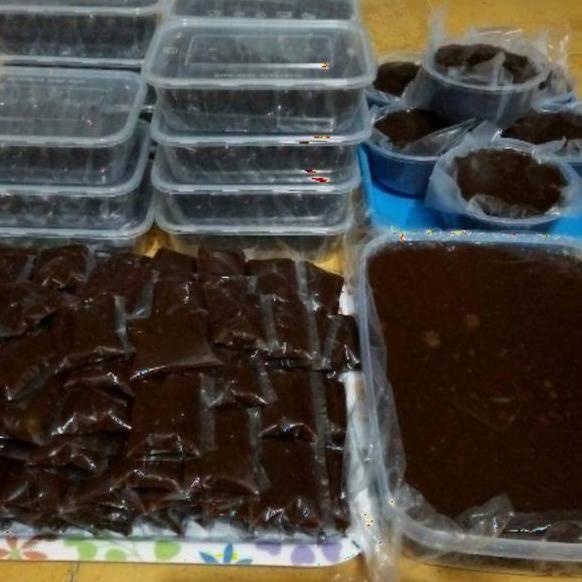 

CODEIi7I2-- Dodol / Jenang legit Original Ketan item Asli kemasan mika 6 pcs 250 gram Higienis