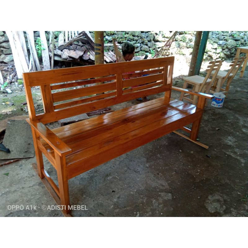 kursi teras taman minimalis