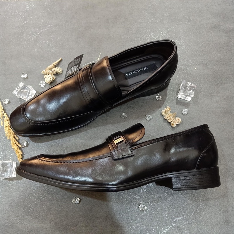 Sepatu Pria Pantofel Democrata 1000% original