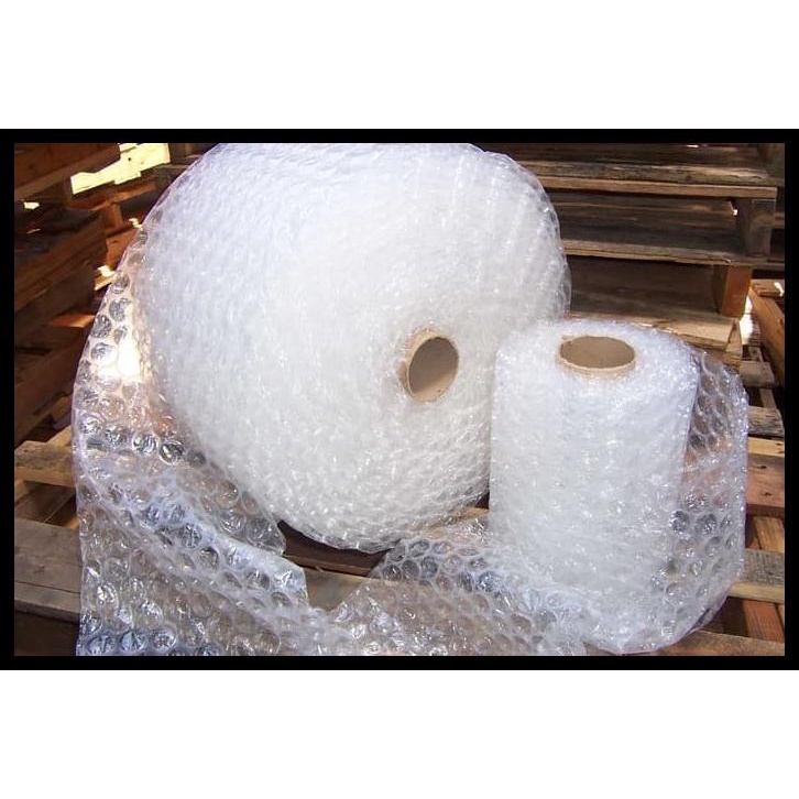 

Packing Extra Bubble Wrap Untuk Menghindari Paket / Dus Rusak