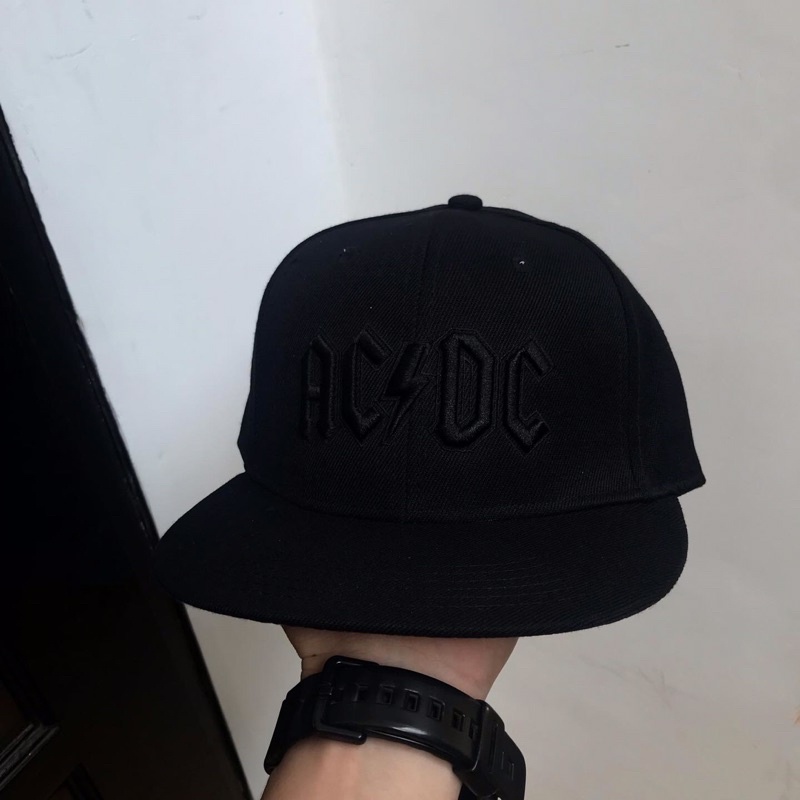 Topi Snapback Cap Band Original ACDC ‘Canon Pop Art’