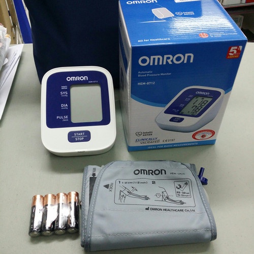 Tensimeter Digital Original Omron HEM 8712