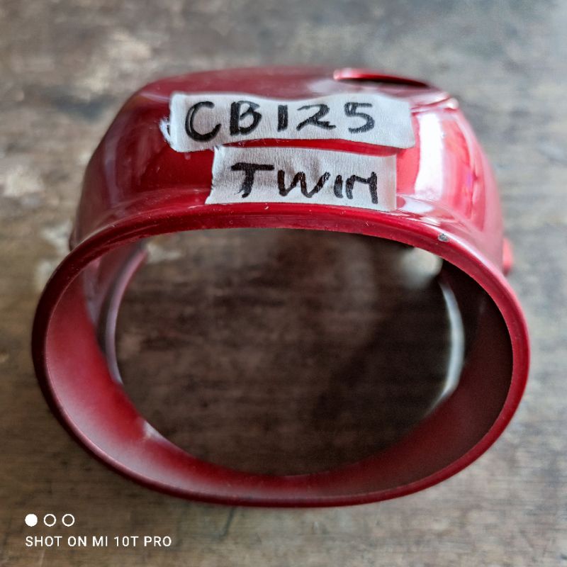 Batok Lampu Honda CB125 Twin Merah Original Honda Japan