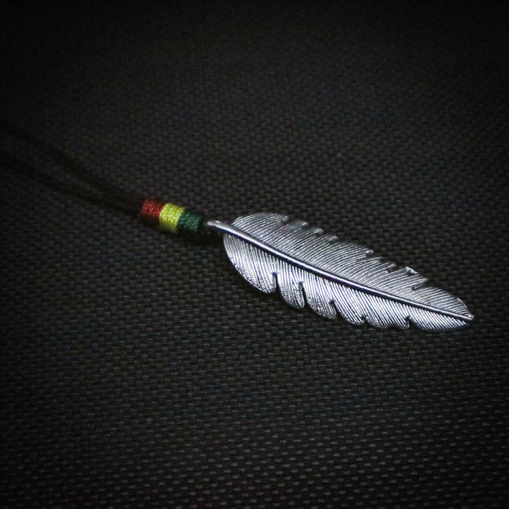 Kalung Pria Wanita Tali Hitam Bandul Liontin Bulu Feather Logam Alloy Rasta Series Adjustable Premium