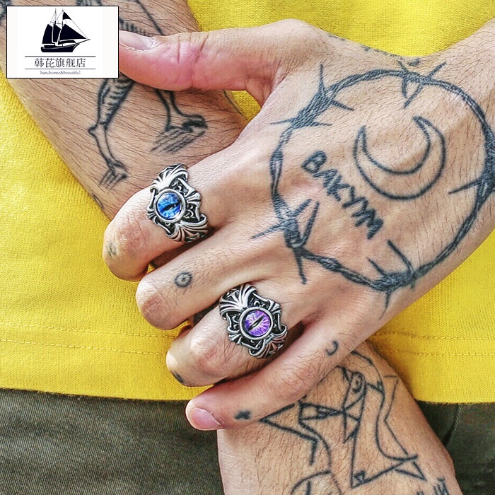 Cincin Model Terbuka Dapat Disesuaikan Desain angel devil eye Gaya retro Eropa Amerika Untuk Pria