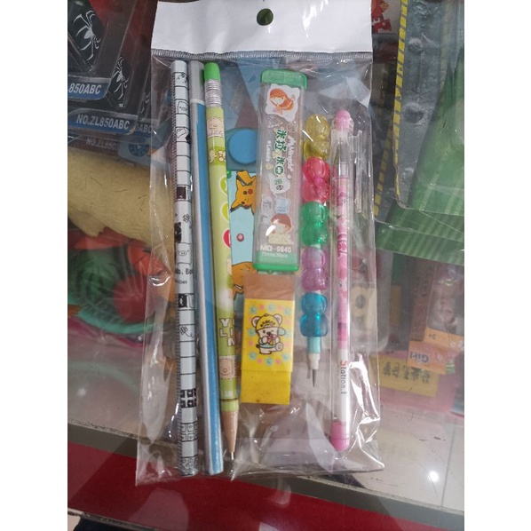

Obral Paket Buku dan Alat Tulis Anak