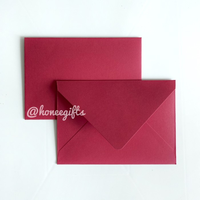 

Lucu Amplop Merah Mewah Tebal Premium Semicarton Natal Holiday Red Baronial Gilaa!!!