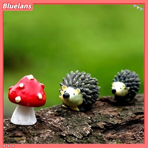 3 pcs/Set Miniatur Landak dan Jamur Polkadot Merah Berbahan Resin untuk Lanskap Taman Lumut