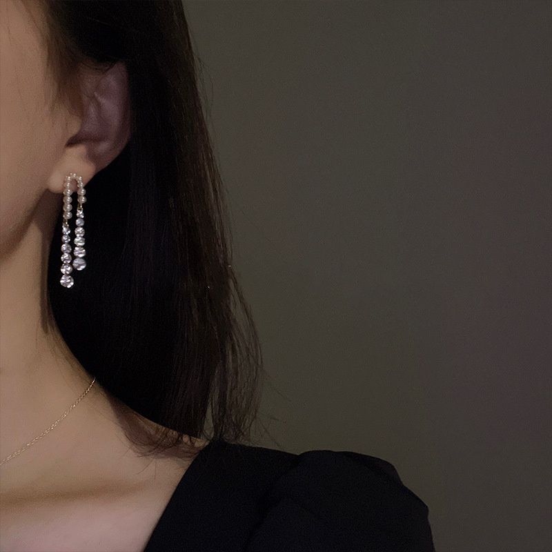 Anting Tusuk Gantung Hias Mutiarazircon Gaya Simpleretro Serbaguna Untuk Wanita