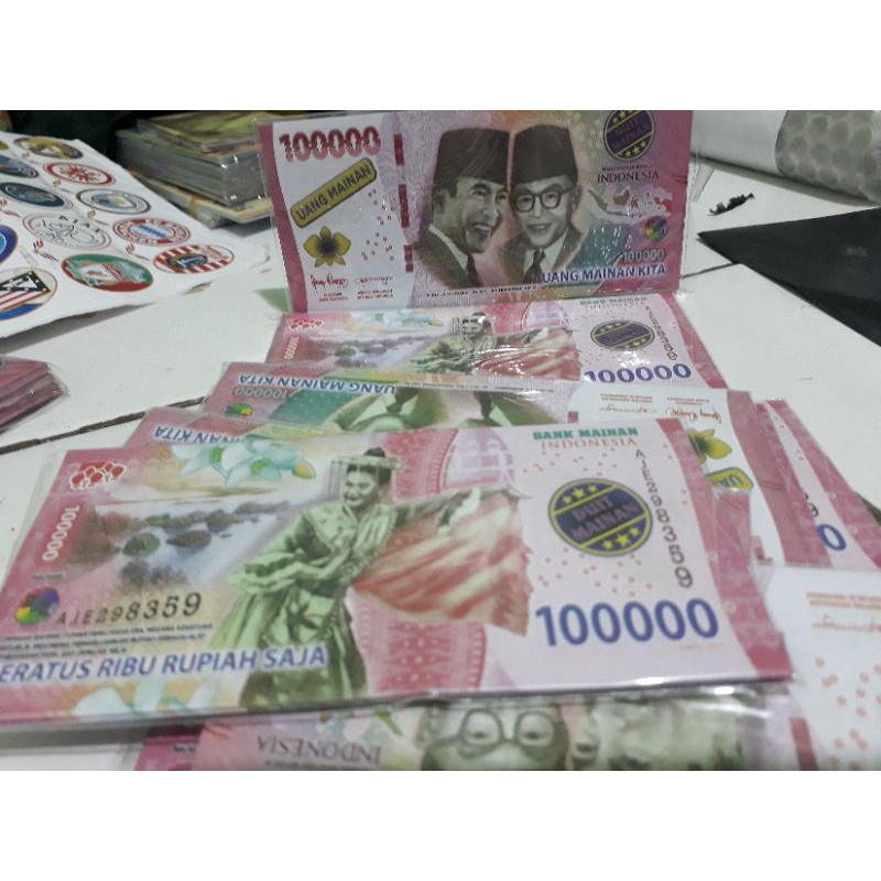 Mainan duit duitan 100 lembar