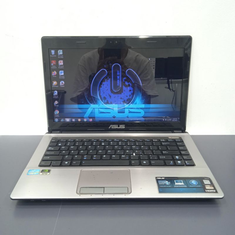 Laptop ASUS K45SD Intel Core i5-2450 4GB HDD 320GB + SSD 128GB NVIDIA 610M