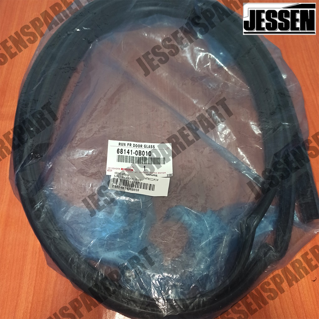 Karet Channel (Kaca) Pintu Depan Kijang Kapsul 7K 68141-0B010