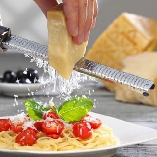 Parutan Keju Coklat Lemon Sayuran Serbaguna / Grater Slicer Tool Stainless Stell - Silver