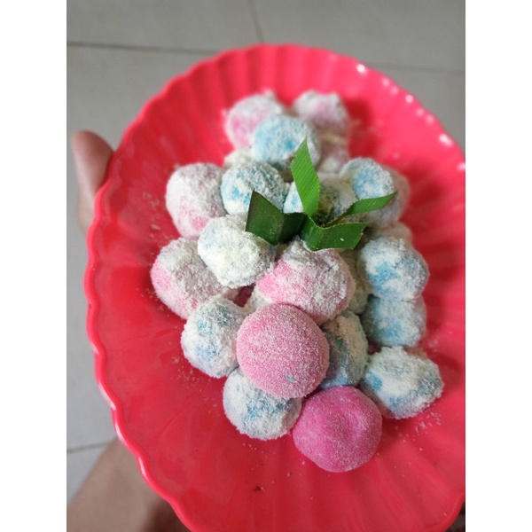 

kue bola bola susu