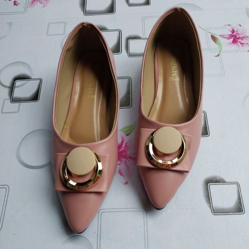 sepatu wanita tapak karet ph 3cm,,cocok untuk ngajar kuliah,,