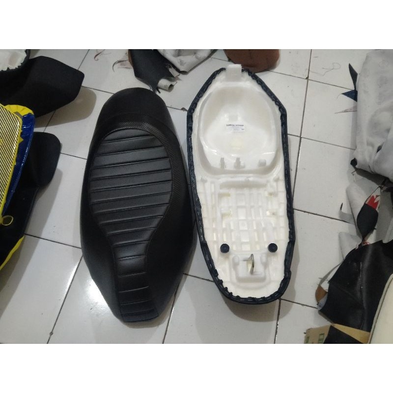 Jok caferacer honda scoopy-Jok scoopy karbu-jok scoopy new caferacer singleseat