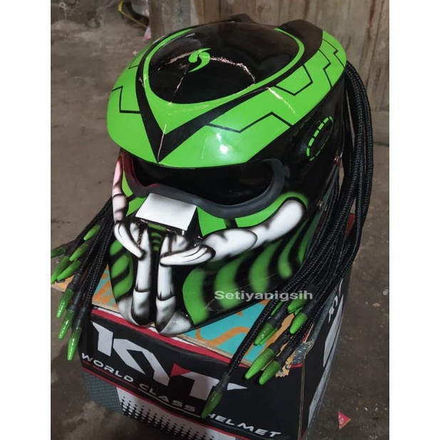helm predator airbrush green SNI dot